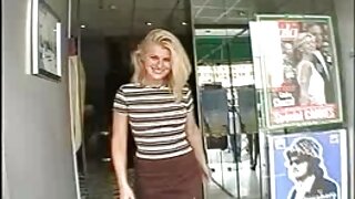 წითელთმიანი პატარას, ...
